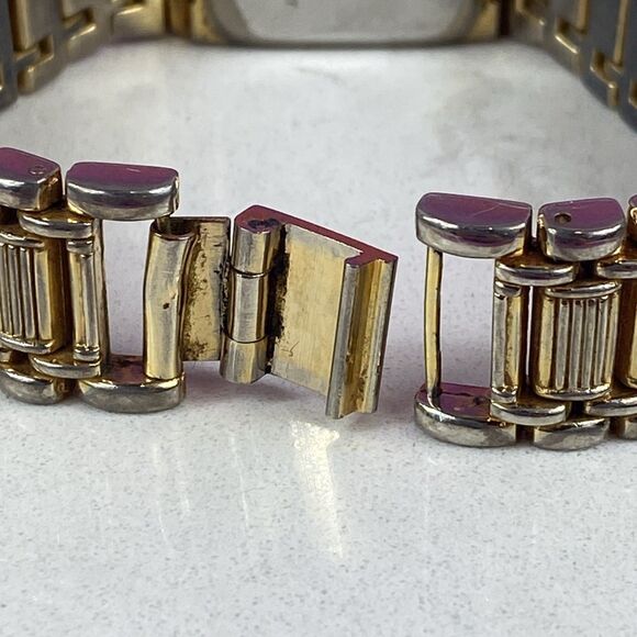 RARE Vintage Bulova 18k Gold Diamond Quartz Watch #185776 Swiss Made - Picture 9 of 10